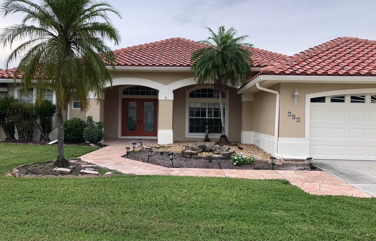 Exterior Painting Sarasota FL | Grove Street Painting